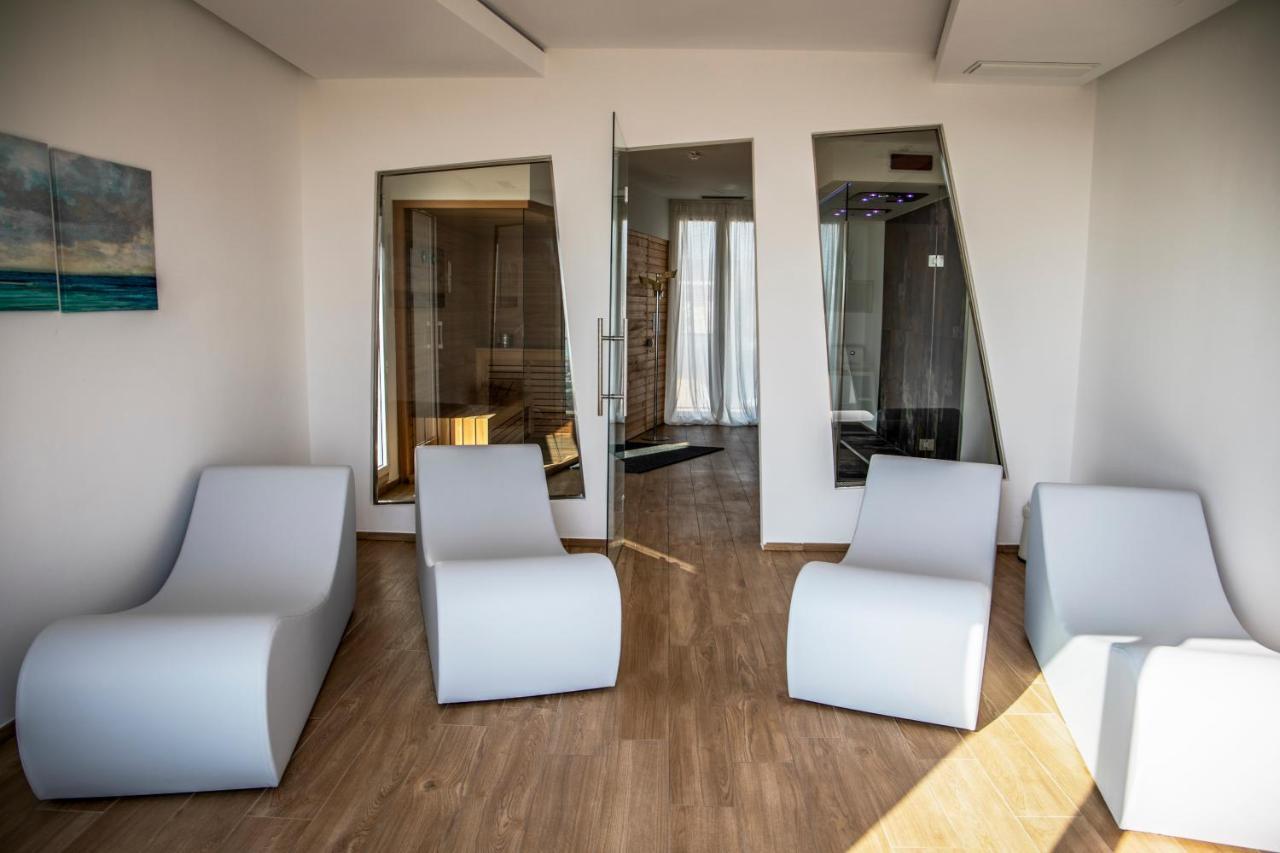 One Design Hotel Rimini Extérieur photo